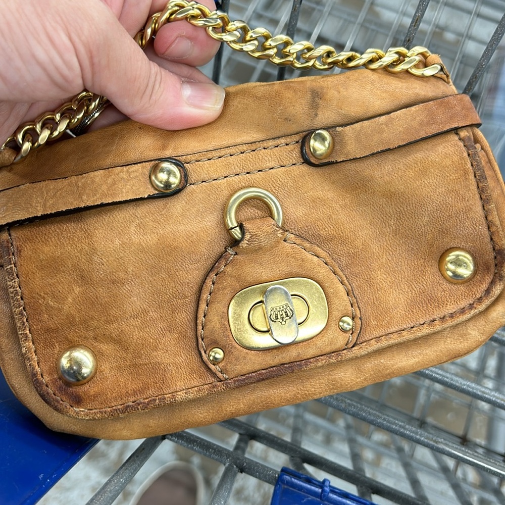 Juicy Couture Small Cluth - Picture 3 of 5